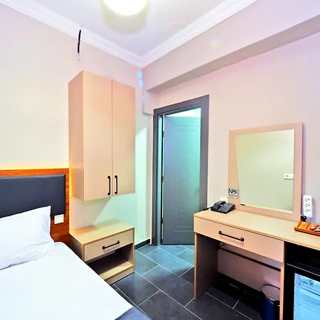 Diamond Old City 3*