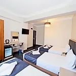 Diamond Old City Hotel