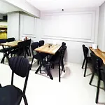 Hotel Diamond Old City 3*
