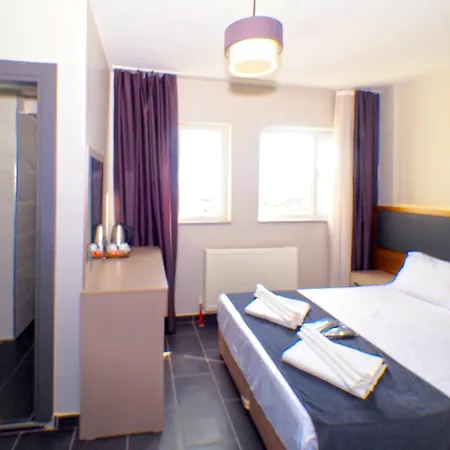 Diamond Old City 3*