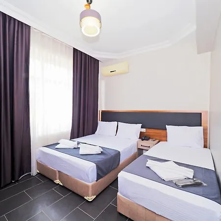 Diamond Old City Otel 3*