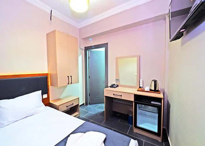 Diamond Old City Hotel 3*