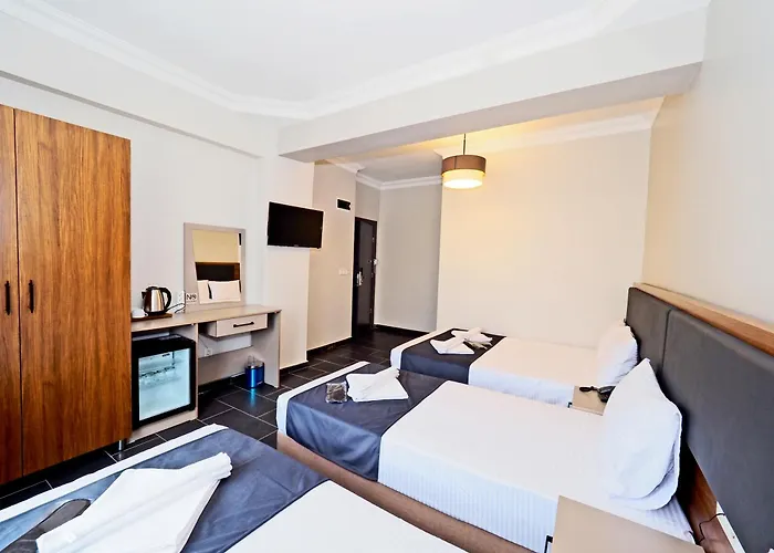 Diamond Old City Hotel